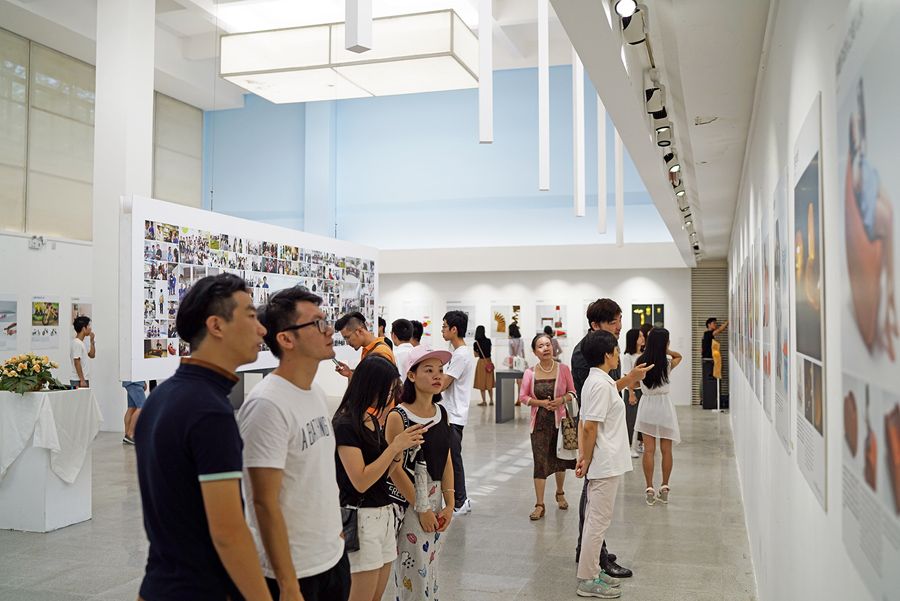 汕大长江艺术与设计学院产品设计专业十年回顾展览开幕